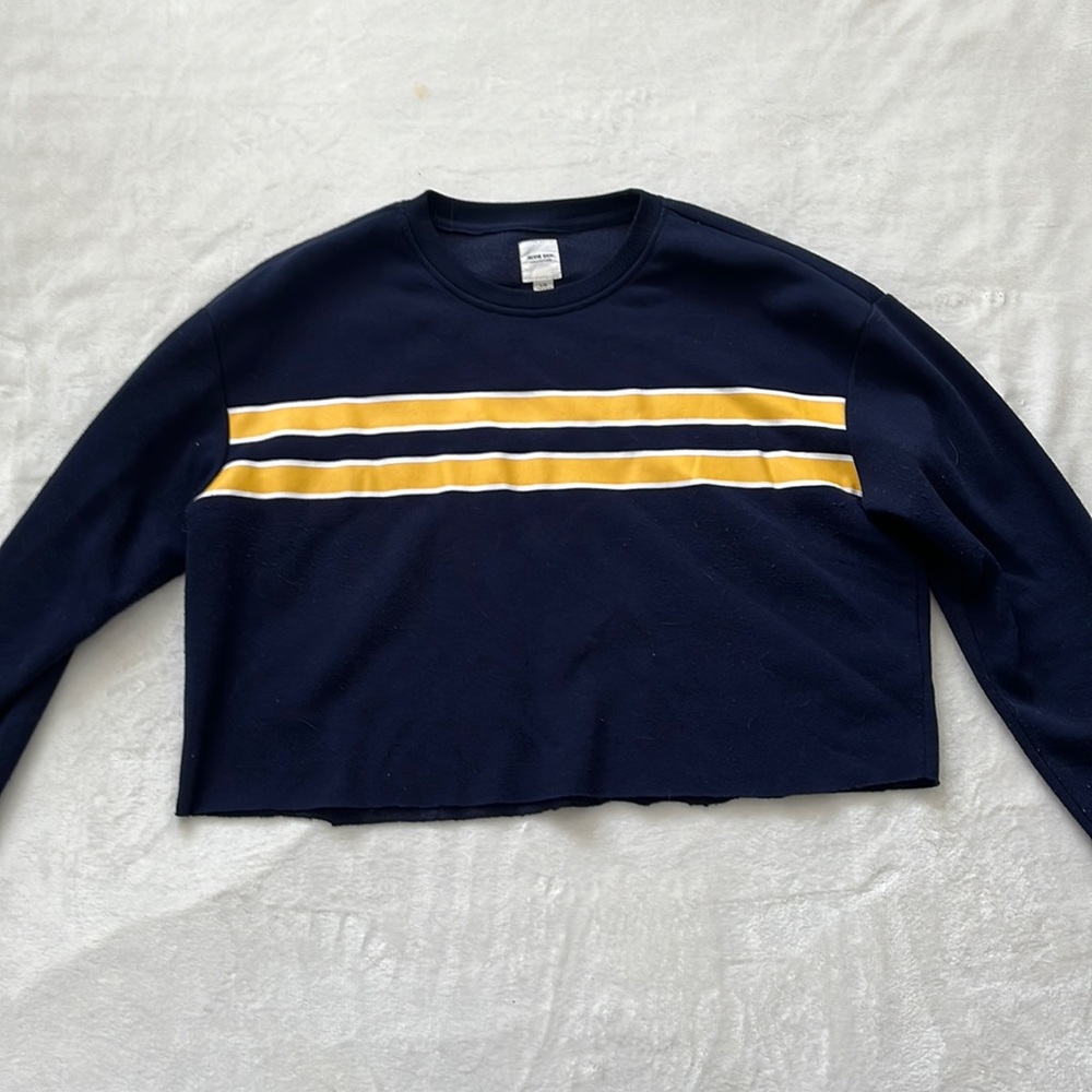 Navy Blue Cropped Sweatshirt